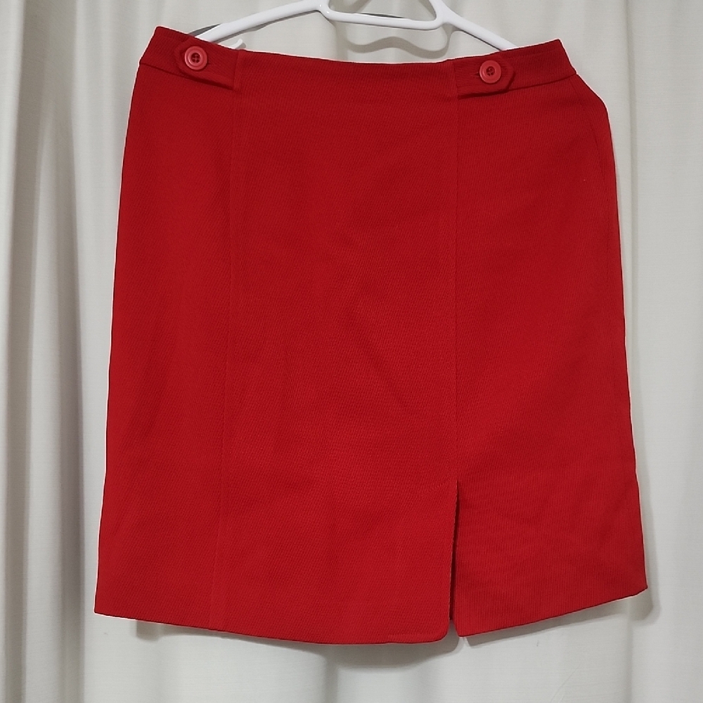 Chic Red Skirt with Button Accents 100% Wool